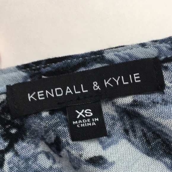 Kendall & Kylie Blue Floral Cold Shoulder Rayon Romper, Size XS - Picture 5 of 8